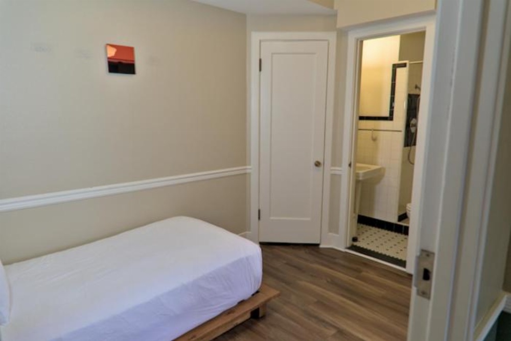 Hotel Leo Image 101